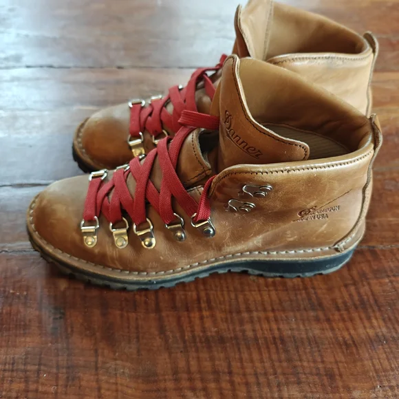 Danner Mountain Light Boots Size 8 - Picture 6 of 6